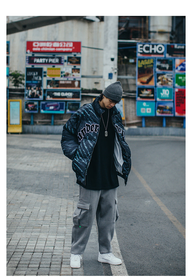 Cassies „Underworld Puffer“ – auffällige Streetwear-Winterjacke