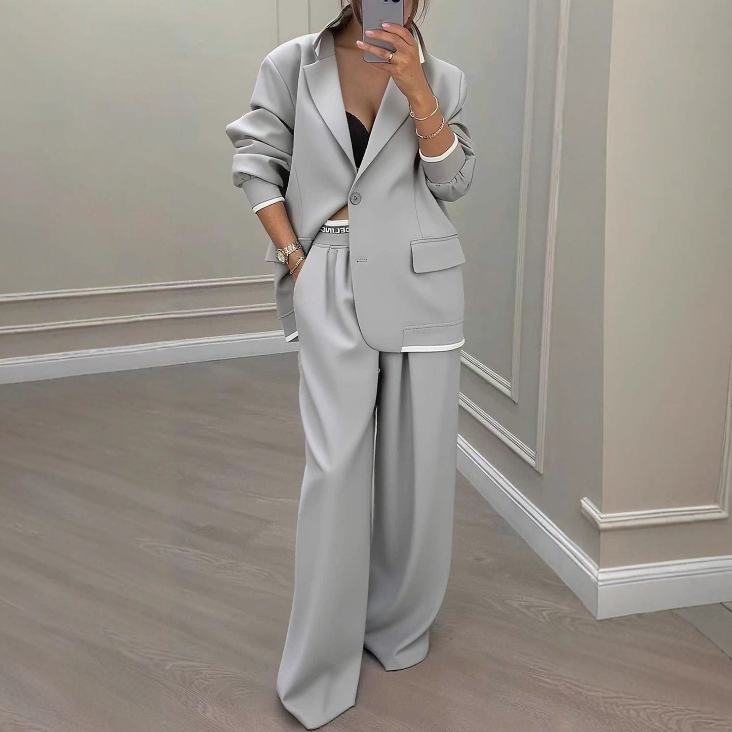 Cassies “Power Elegance” – Oversized Blazer & Wide-Leg Pants Set